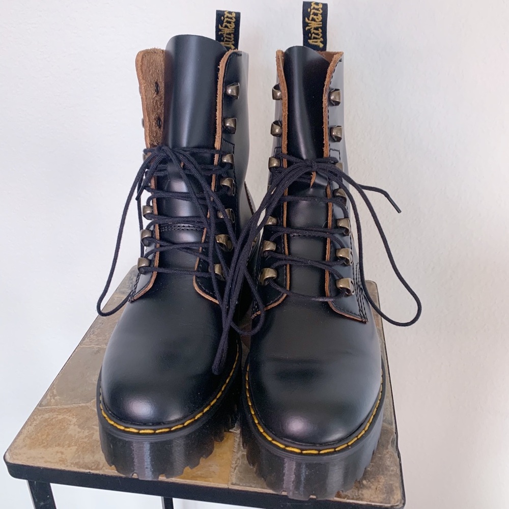 Dr Martens Leona Boot - BRAND NEW